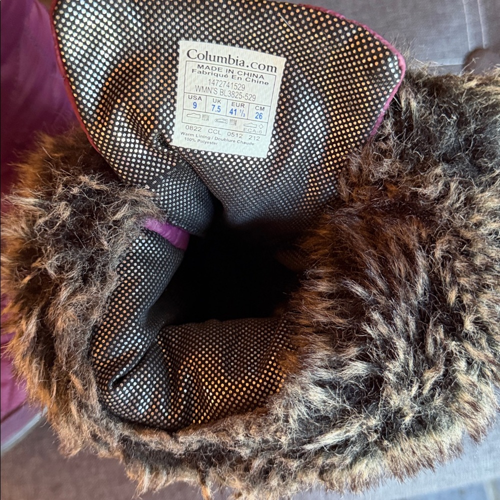 703 Columbia Quilted Insulated Purple Winter Boots with Faux Fur Cuffs - Picture 14 of 16